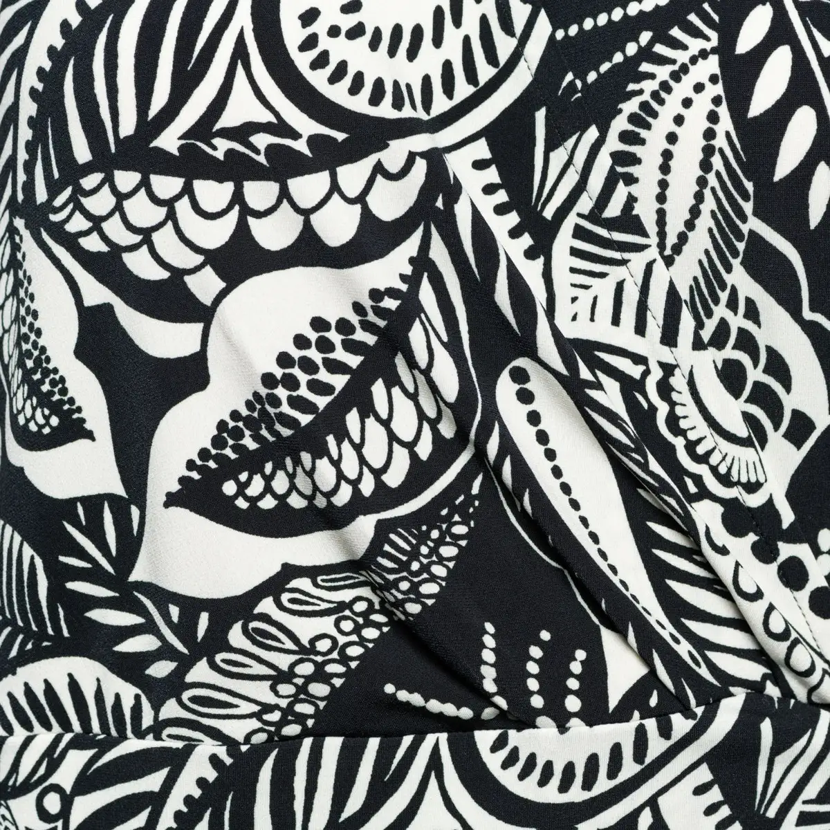 &Co | LESSY ARTY LEAVE A-Black Multi