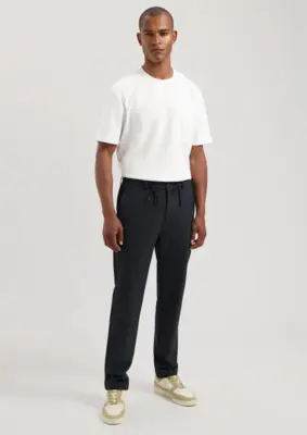 Dstrezzed | Ds_logan tech chino