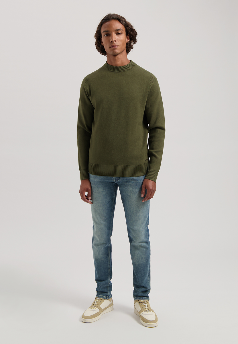 Dstrezzed | fell mock neck