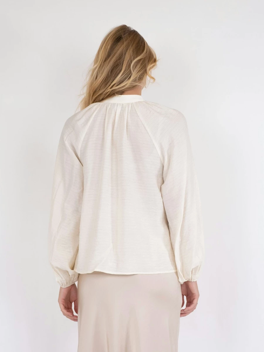 Neo Noir | Camille solid blouse