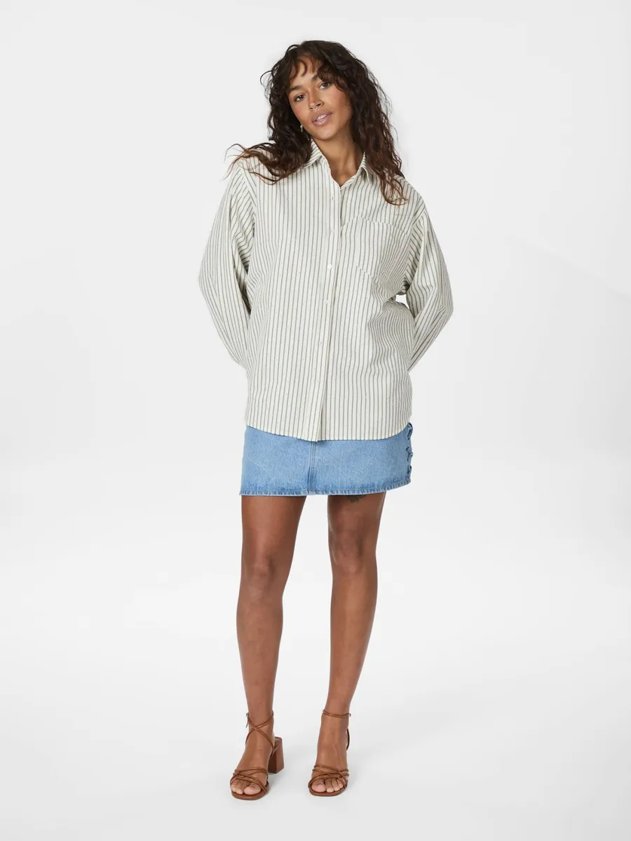 Neo Noir | Dalma crepe stone shirt
