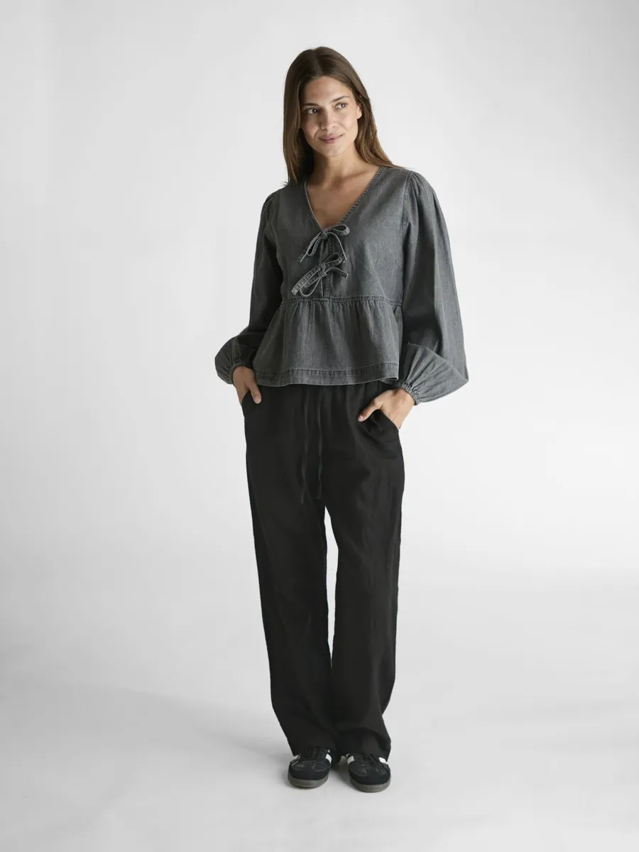 Neo Noir | Esmee d blouse
