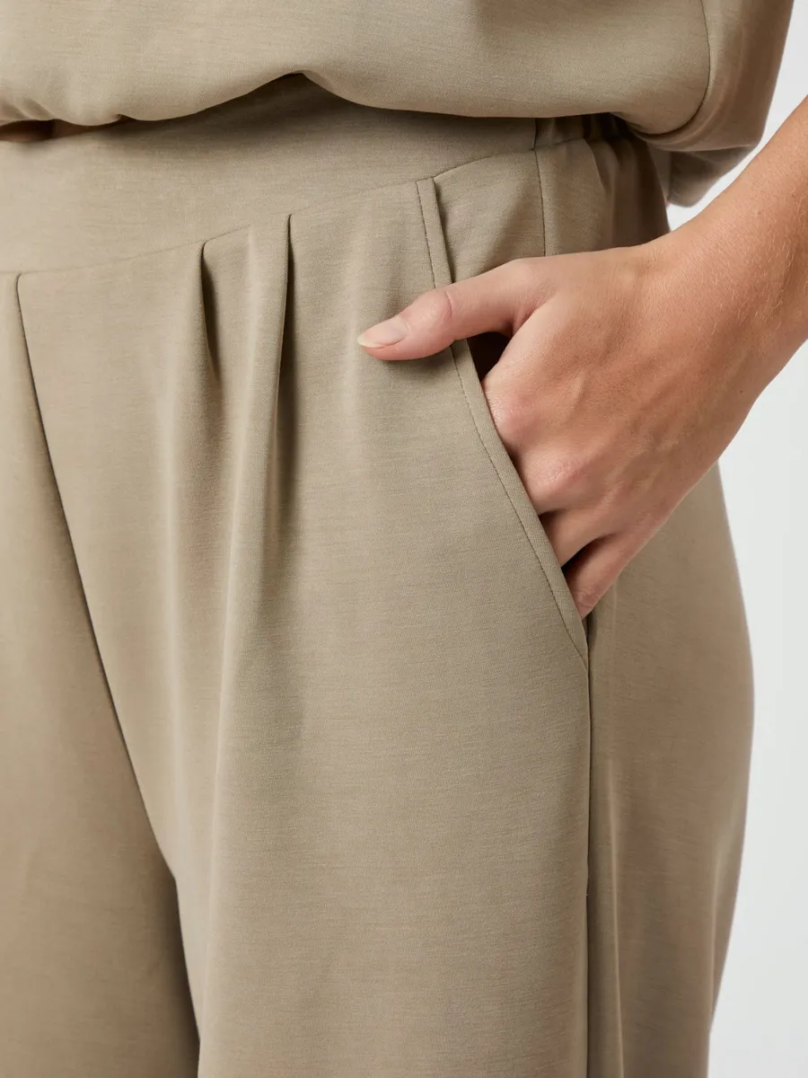 Neo Noir | Isark soft pants