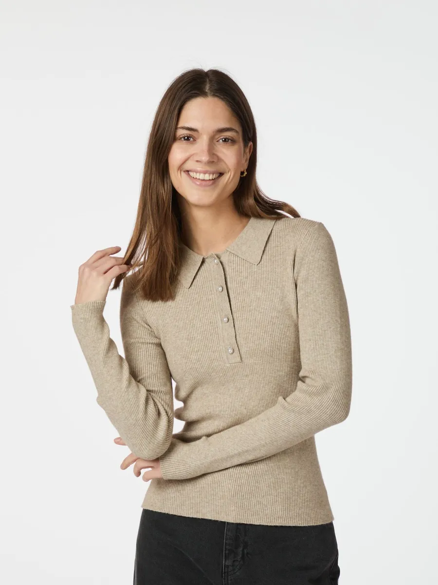 Neo Noir | Panama knit blouse