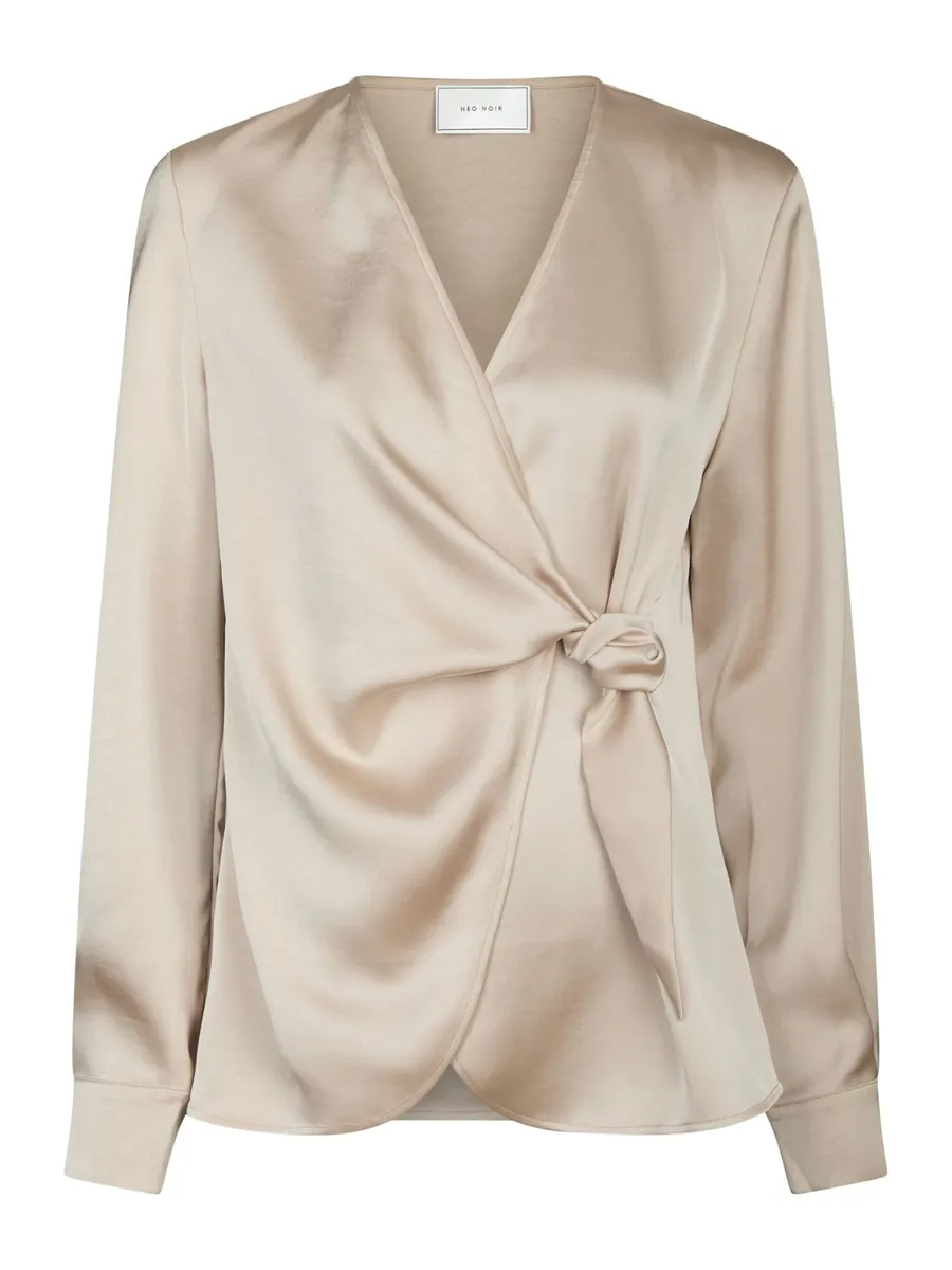 Neo Noir | Petris heavy sateen blouse