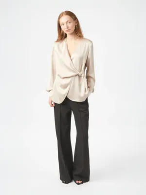 Neo Noir | Petris heavy sateen blouse