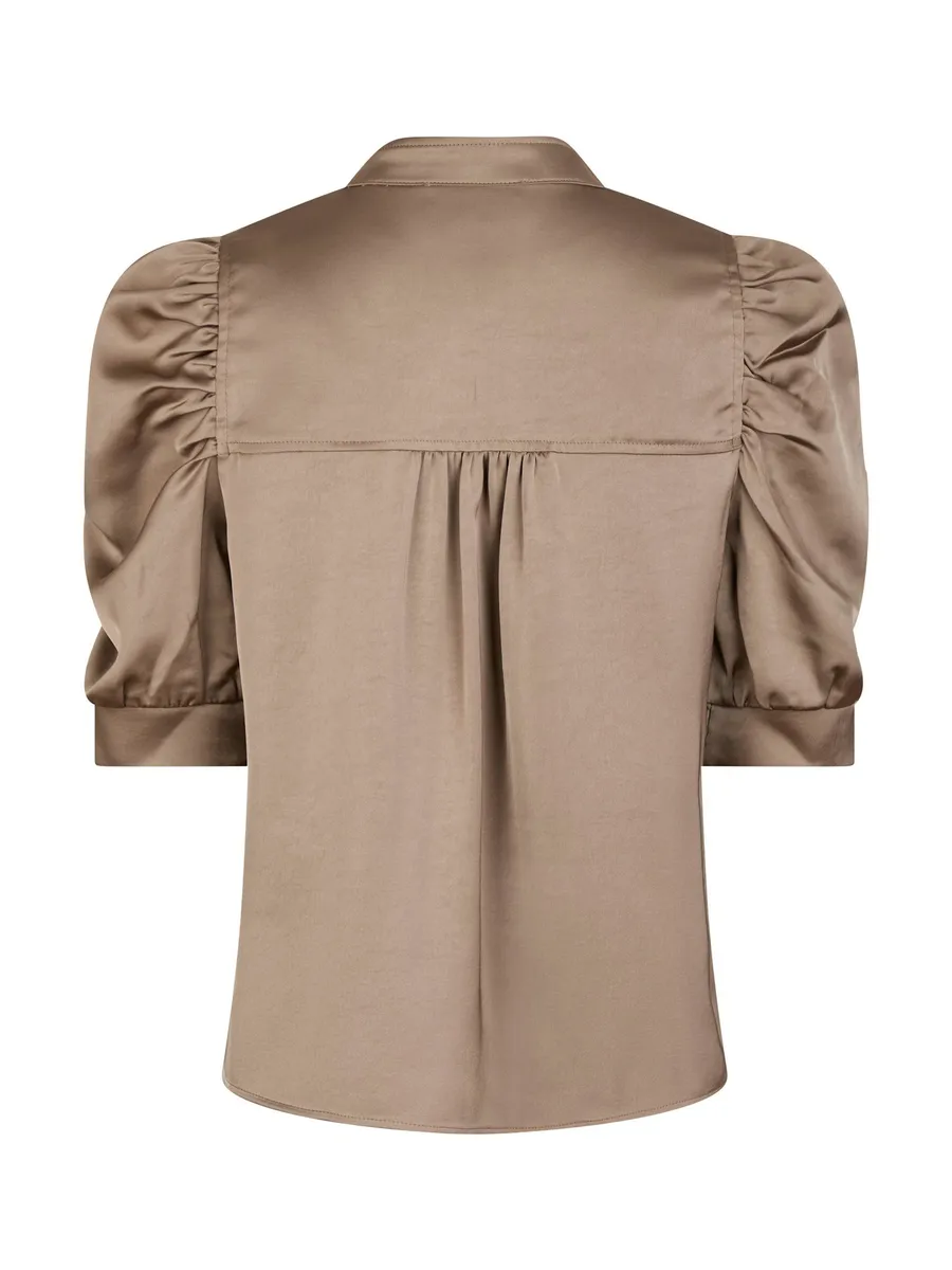 Neo Noir | Roella heavy sateen blouse