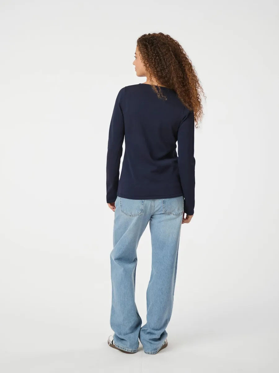 Neo Noir | Teller knit blouse