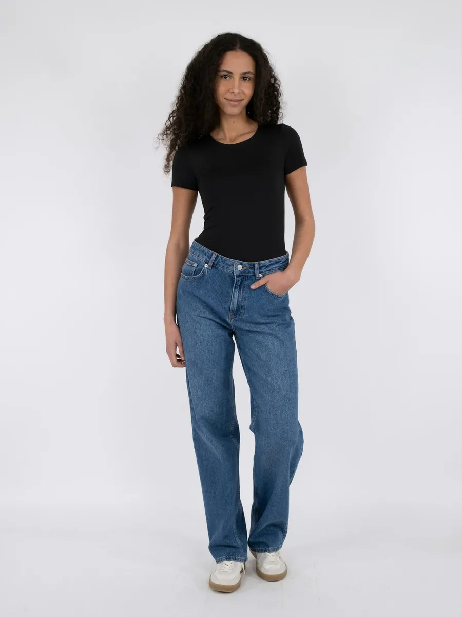 Neo Noir | Verna jersey tee
