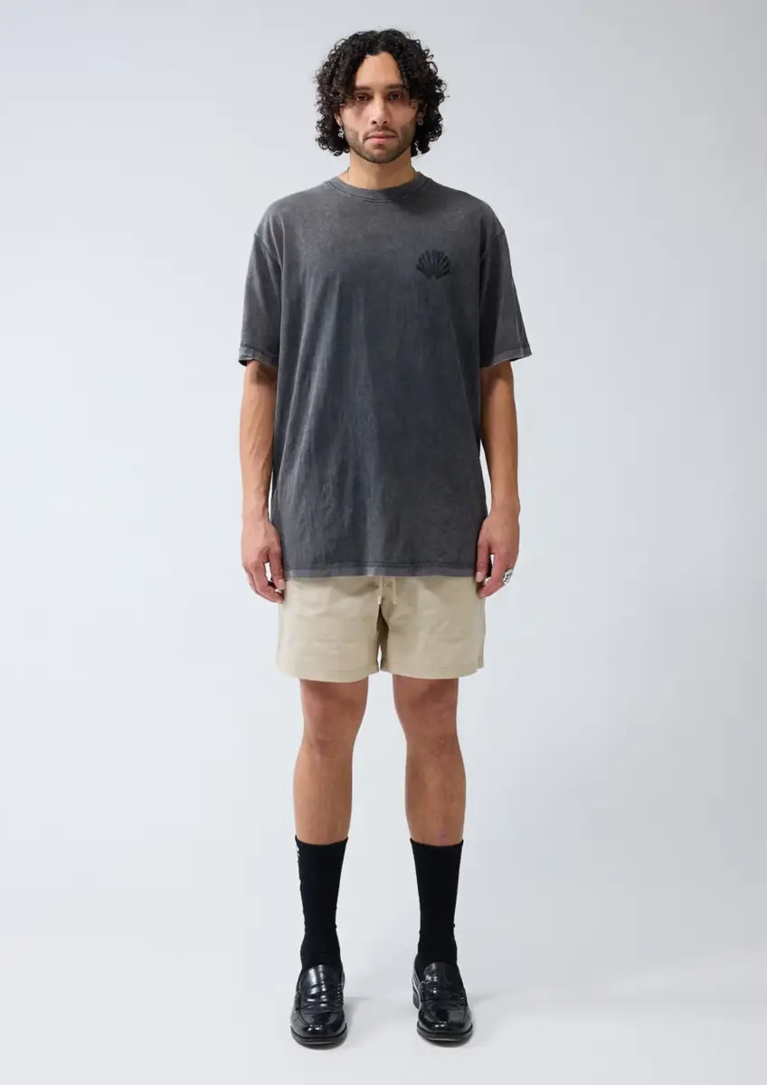 New Amsterdam | Logo tee washed embro black