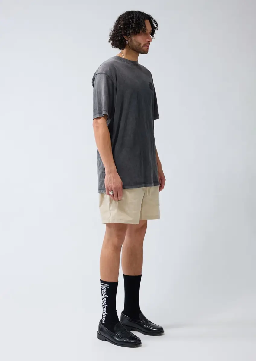 New Amsterdam | Logo tee washed embro black
