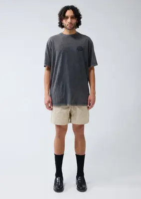 New Amsterdam | Logo tee washed embro black