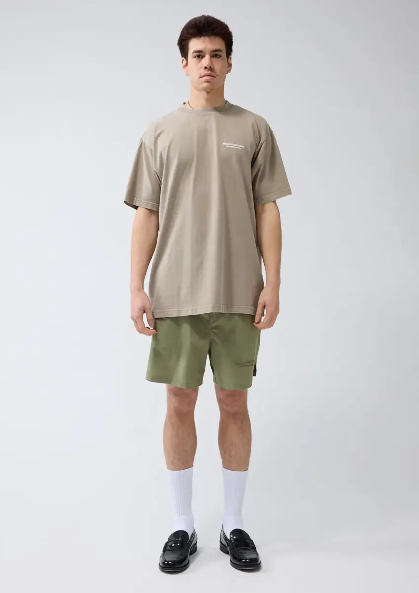New Amsterdam | Seal logo tee