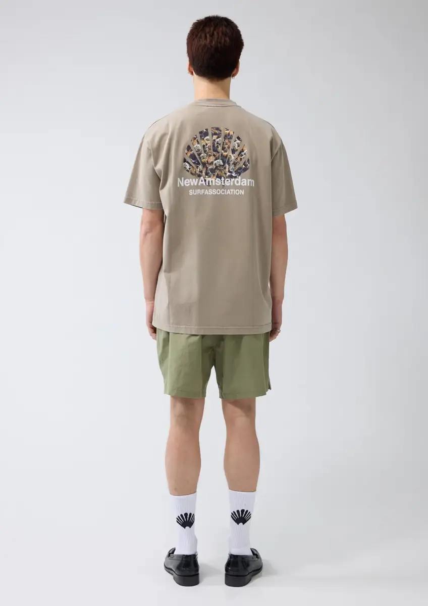 New Amsterdam | Seal logo tee