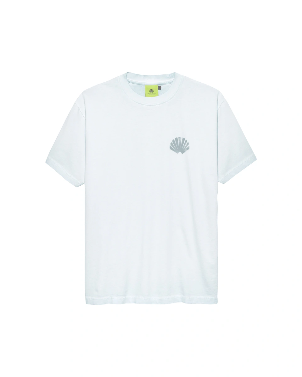 New Amsterdam | Sprayed logo tee