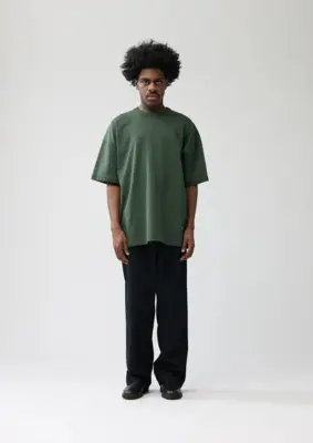 New Amsterdam | Wax tee kombu green
