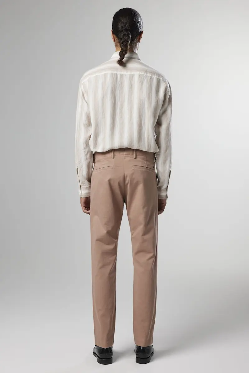 NN07 | Theo 1420 830 Nougat