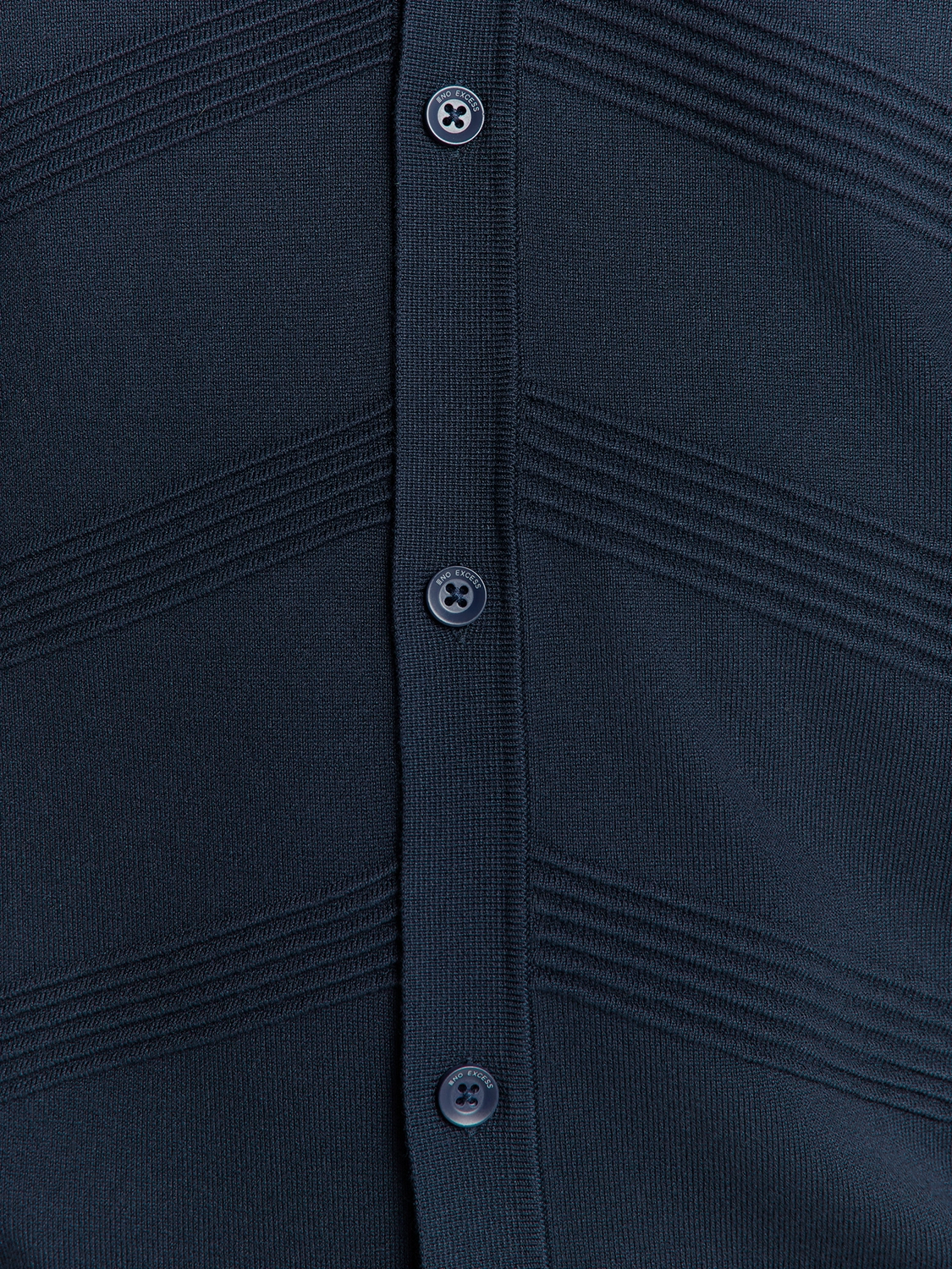 No Excess | Pullover short sleeve full button polo relief knit
