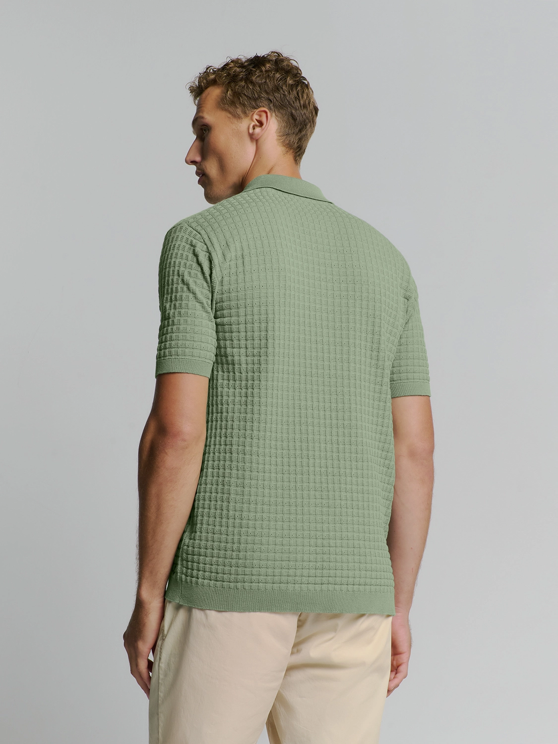 No Excess | Pullover short sleeve polo v solid jacquard
