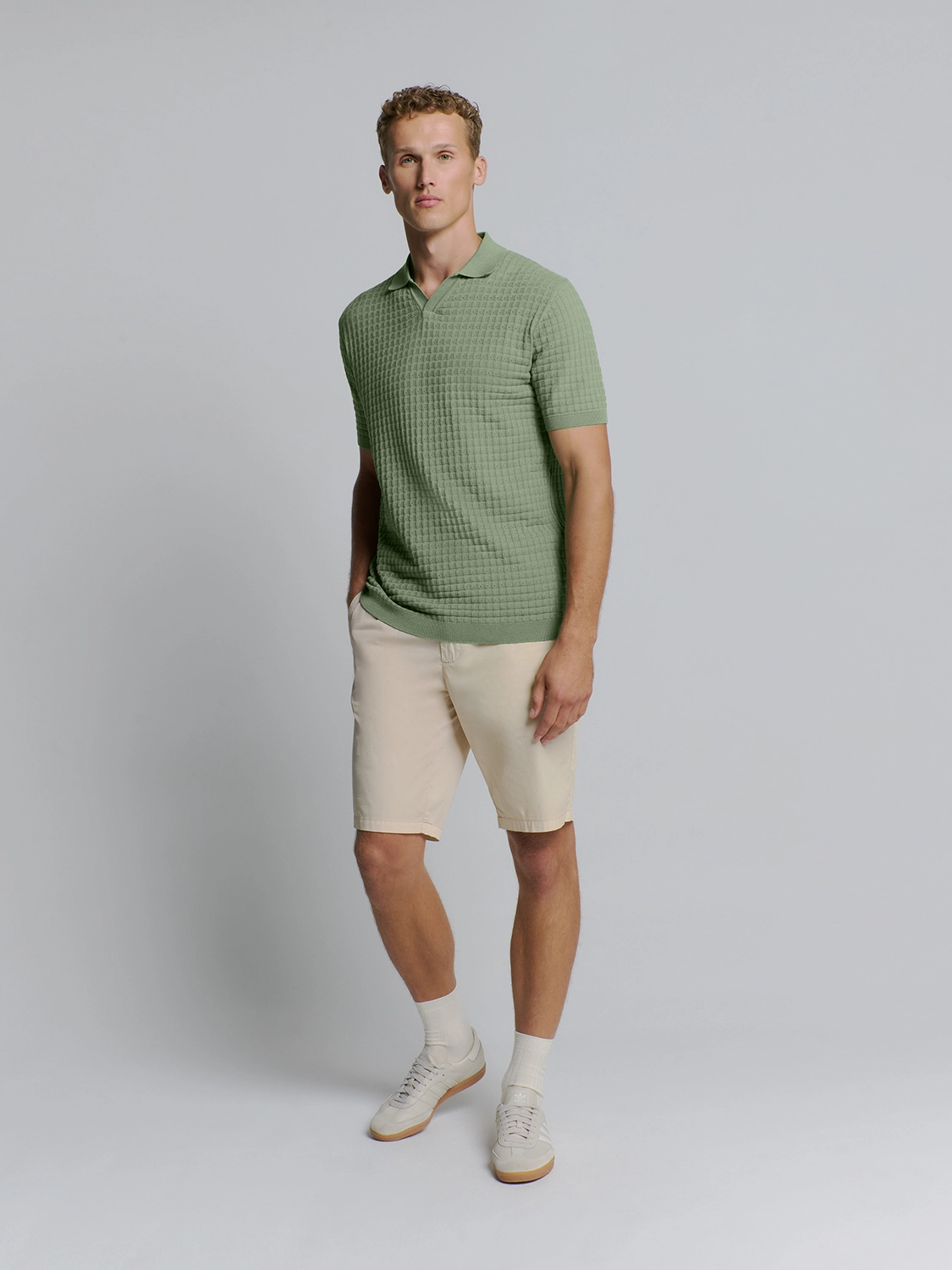 No Excess | Pullover short sleeve polo v solid jacquard