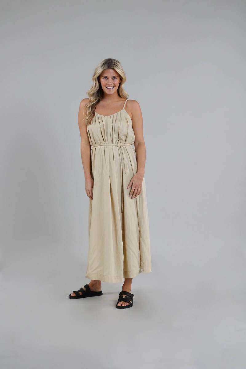 Nukus | Isabel dress robe sand