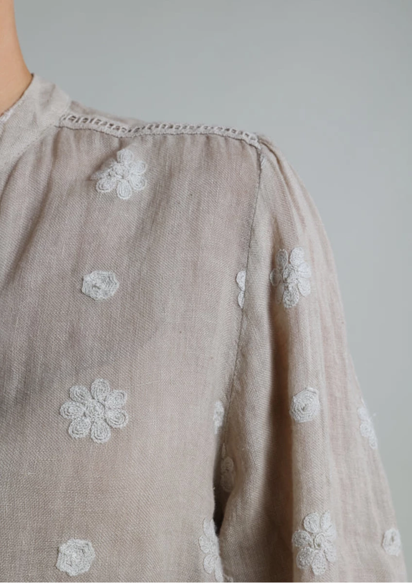 Nukus |kira blouse embroidery