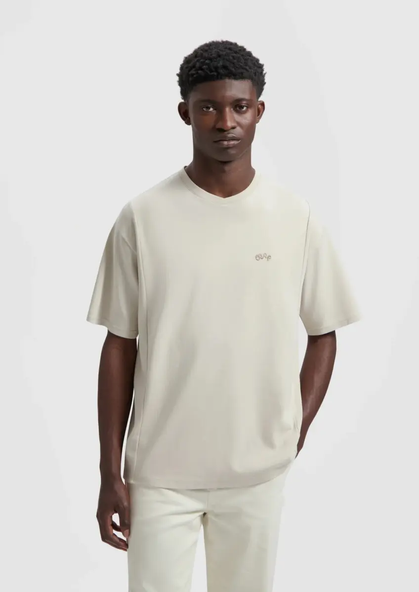 Olaf | Panel tee