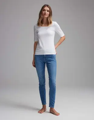 Opus | Sanika white