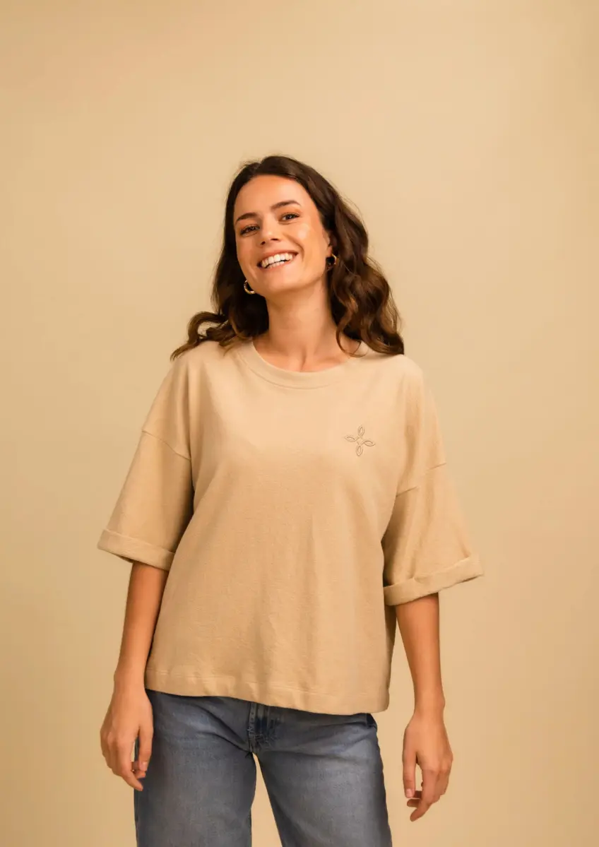 Pink Noir | Adina t-shirt