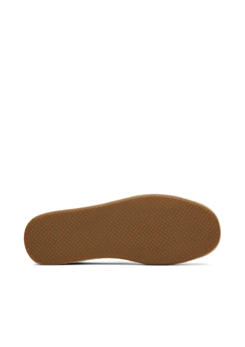 Toms | Santiago.