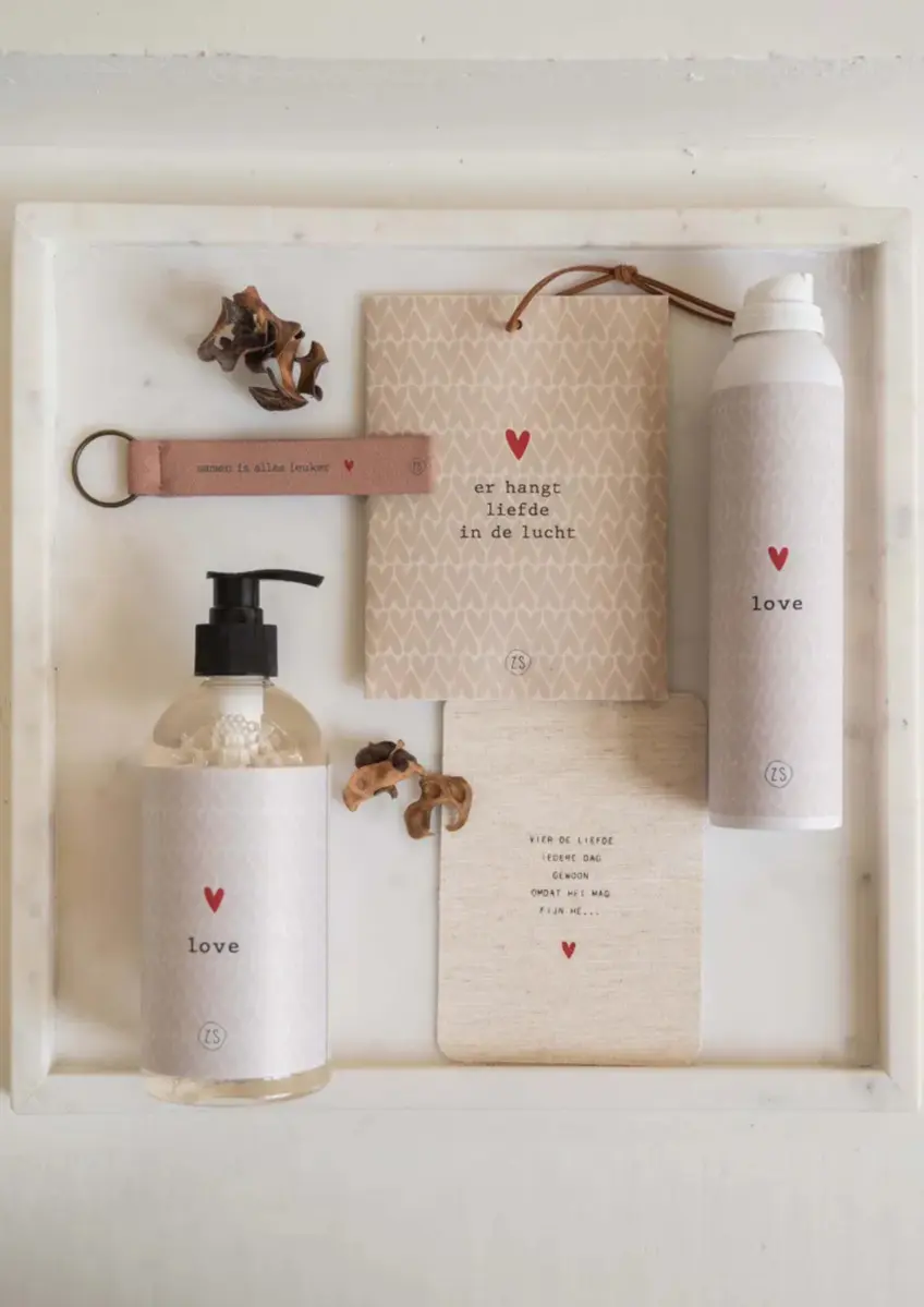 Zusss | Handzeep love zand